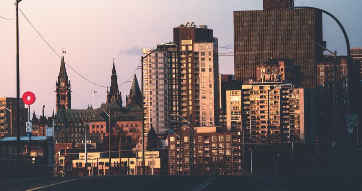 Downtown Ottawa city centre with Parliament buildings